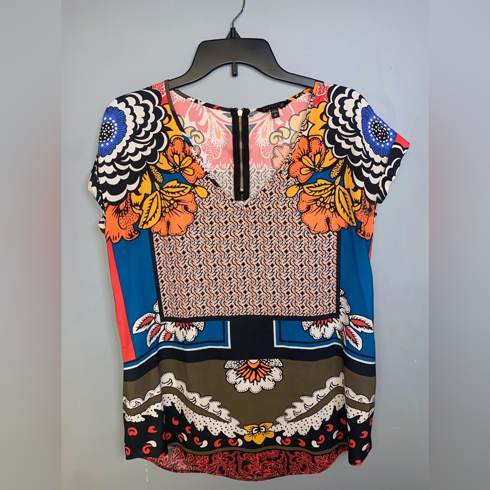 Express Mixed Print V-Neck
